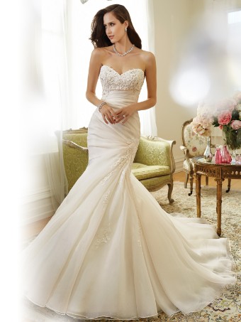 Sophia Tolli #Y11556 #0 default thumbnail