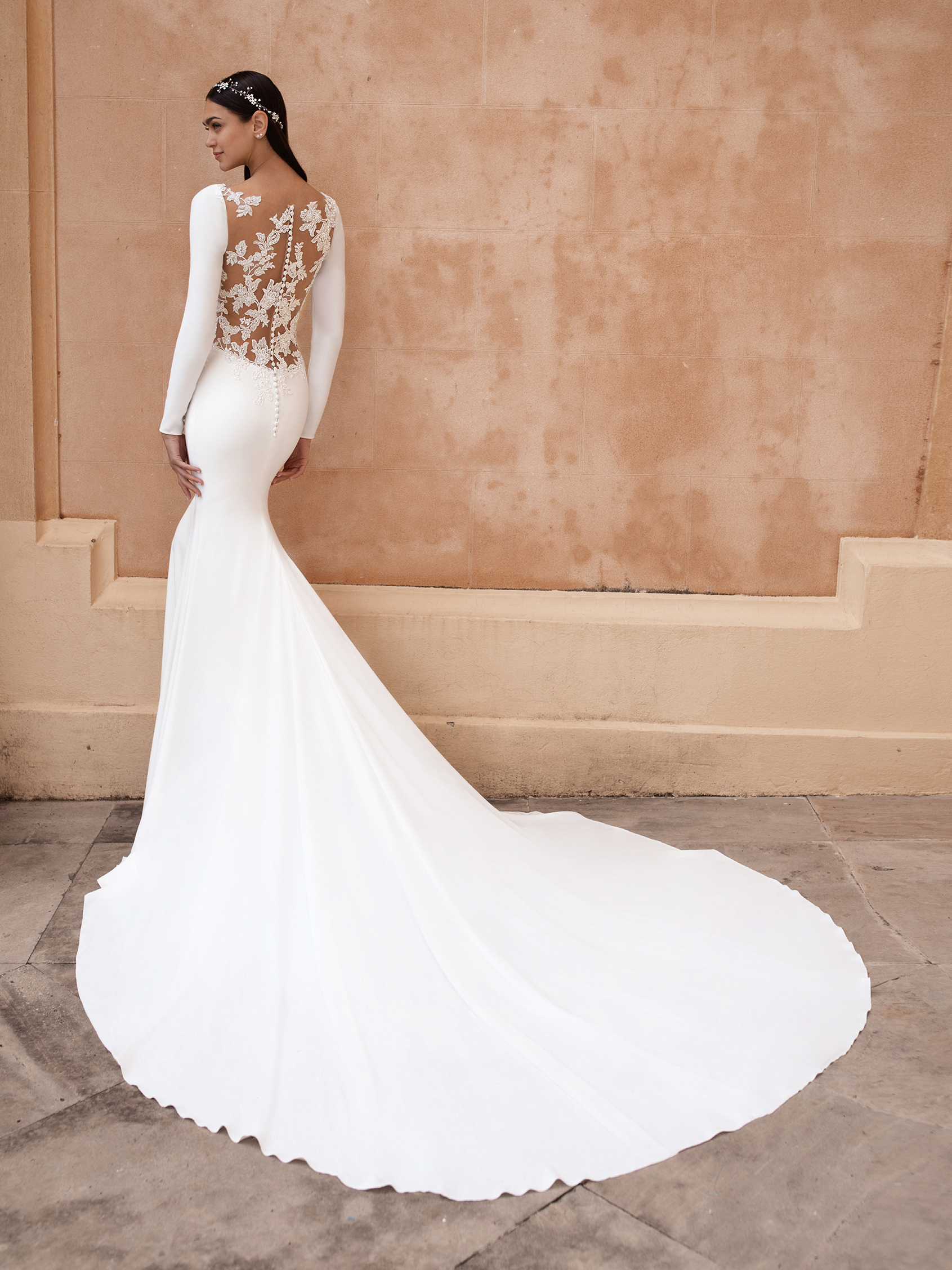 Pronovias 1909W17 Ave 22 Off The Rack