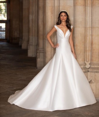 Pronovias #Dahl #0 default thumbnail