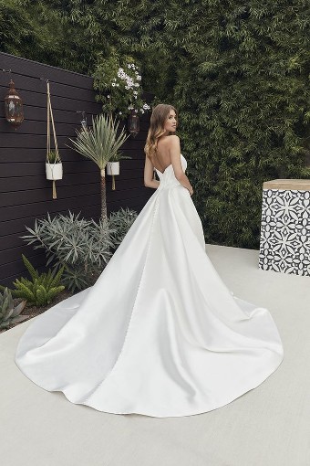 Casablanca Bridal #LE108 #1 default Ivory thumbnail