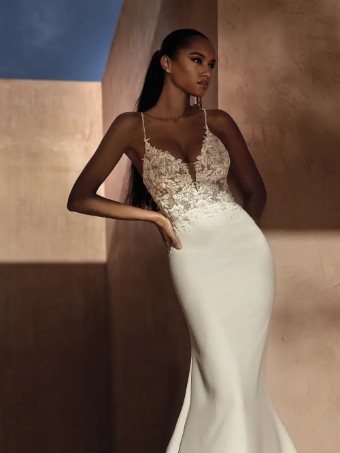 Pronovias #Roman #2 thumbnail