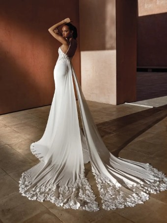 Pronovias #Roman #1 thumbnail