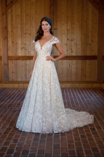 Essense of Australia #D3487CR #0 default (IVBC-PL) Ivory Lace Tulle & Regal Org ov BSC Gown w PLN Tulle Plunge thumbnail