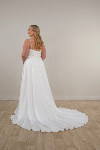 Stella York #7915 #4 default (IV-PL) Ivory Gown w Porcelain Tulle Illusion thumbnail