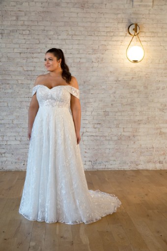 Stella York #7502CRBL #4 (IV-IV) Ivory Lace and Tulle over Ivory Gown thumbnail