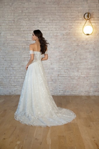 Stella York #7502CRBL #3 (IV-IV) Ivory Lace and Tulle over Ivory Gown thumbnail