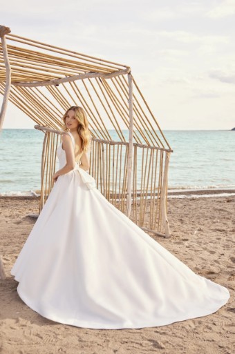Paloma Blanca #M2477 #1 default Natural thumbnail