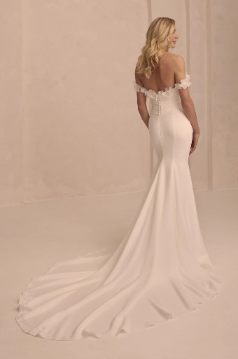 Paloma Blanca #M2502 #1 Natural thumbnail