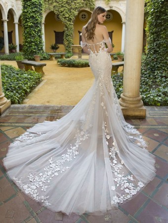 Enzoani #Prisha #1 default Ivory/Nude/Sand thumbnail