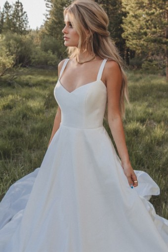 Essense of Australia #7461ZZ #0 default Ivory thumbnail