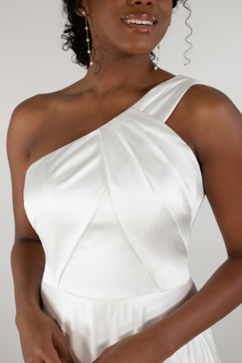 Essense of Australia #D3983 #2 default Ivory thumbnail