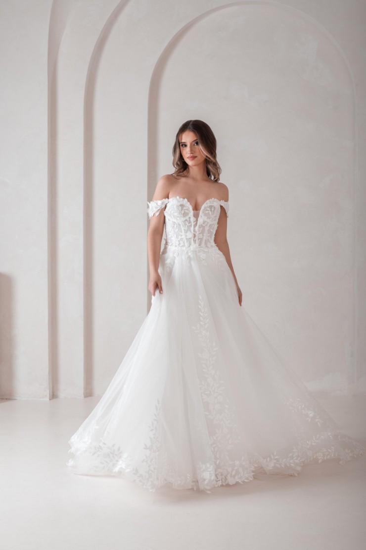 Ritzy Bridal #R25W03 - Zipper Back Default Image