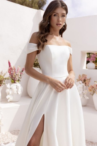 Casablanca Bridal #LE136 #2 Ivory thumbnail