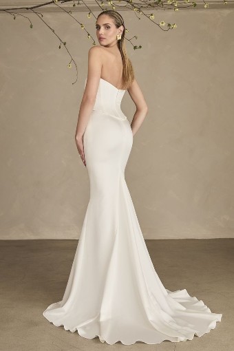 Casablanca Bridal #LE154 #1 default Ivory thumbnail