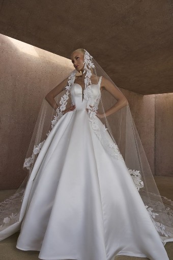 Casablanca Bridal #2615 #3 default Diamond White/Nude/Diamond White thumbnail