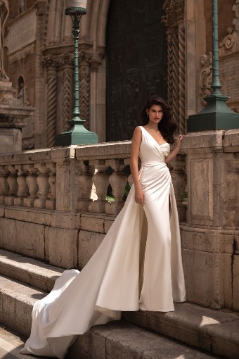 Elysee by Enzoani #Sadie #0 default Ivory thumbnail