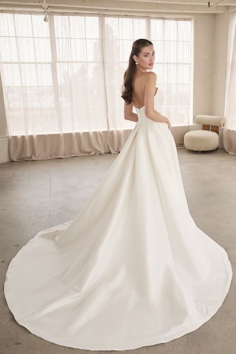 Casablanca Bridal #LE156 #1 default Ivory thumbnail