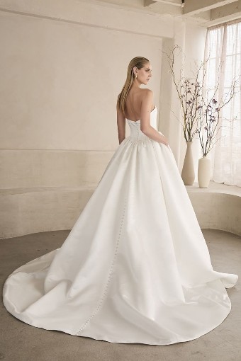 Casablanca Bridal #LE158 #1 default Ivory thumbnail