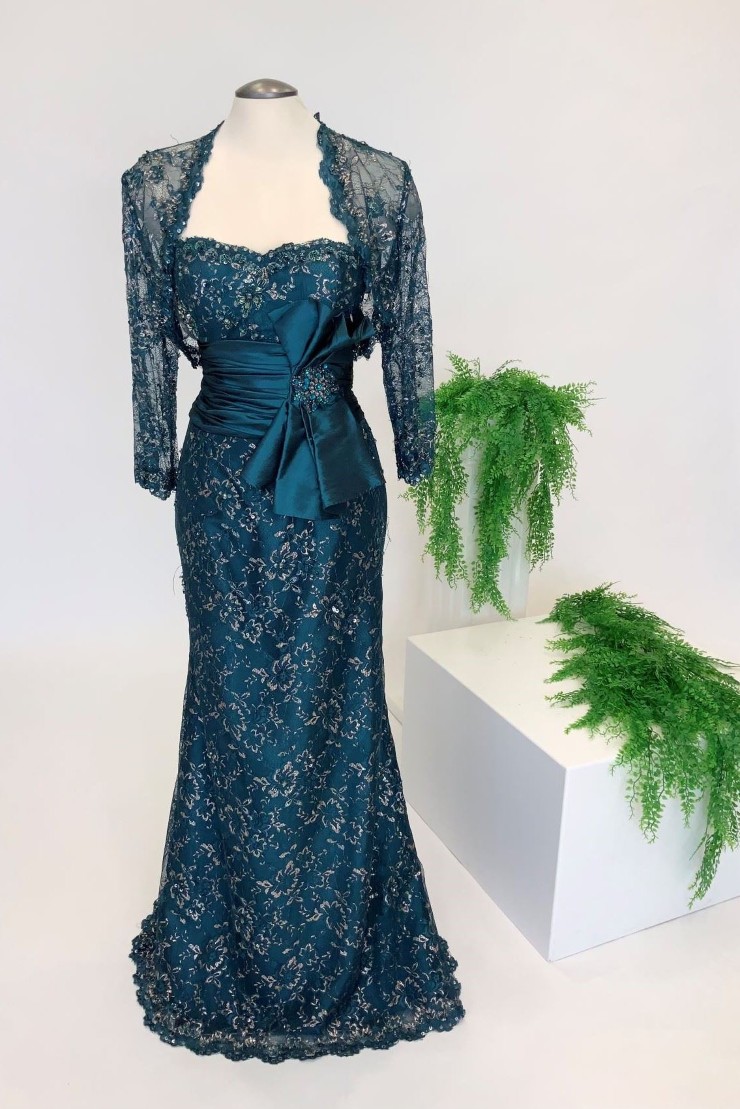 Evening wear Dresses