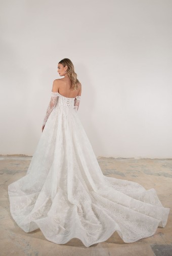 Martina Liana #LE1290 #1 (IVRM-PL) Ivory Lace & Tulle over Rum Gown w Porcelain Tulle Plunge thumbnail