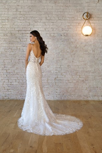 Stella York #7469IQBL #1 (IVIV-PL) Ivory Lace & Tulle ov Ivory Gown w Porcelain Tulle Plunge thumbnail