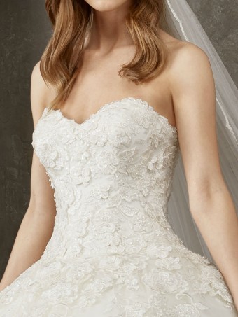 Pronovias #Nil #6 thumbnail