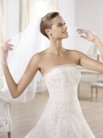 Pronovias #Ocotal #2 thumbnail