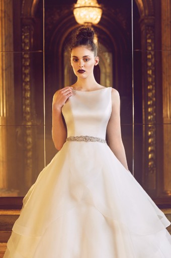 Paloma Blanca #4715 #0 default thumbnail
